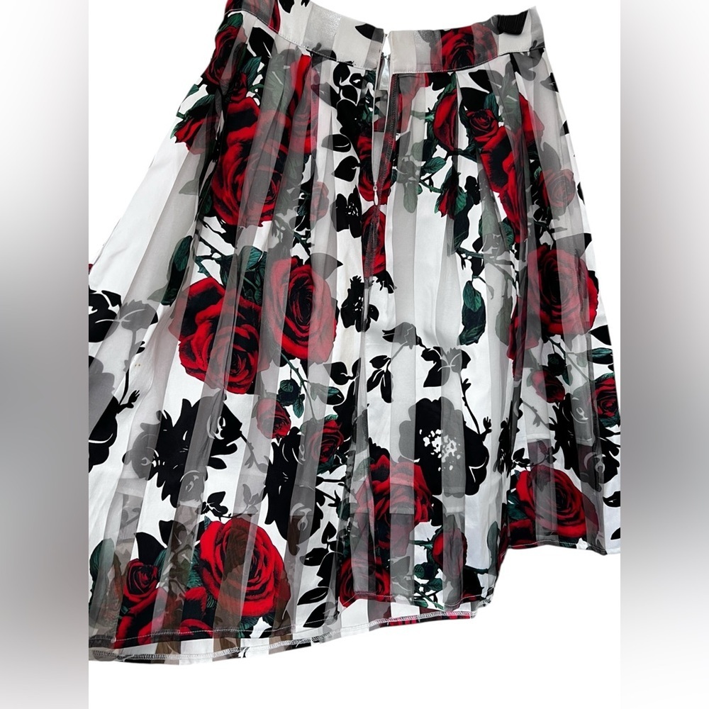 Paprika Red and Black Floral A-Line pleated Skirt - Picture 2 of 8